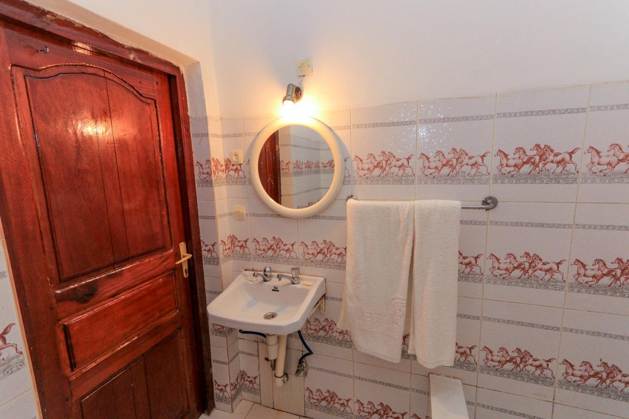 The Palm Beach Resort Жизени Екстериор снимка