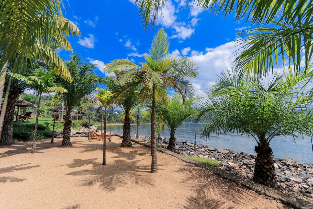 The Palm Beach Resort Жизени Екстериор снимка